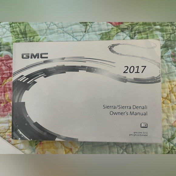 Owner’s Manual for a 2017 GMC SIERRA DENALI - Picture 3 of 9